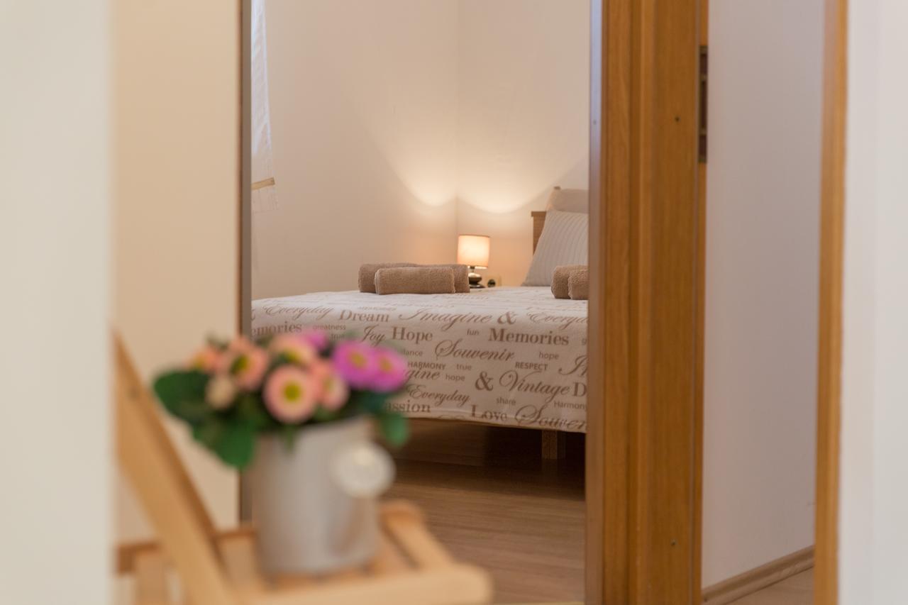 Maiv Residence - Family & Designer Suites Rogoznica  Exterior foto